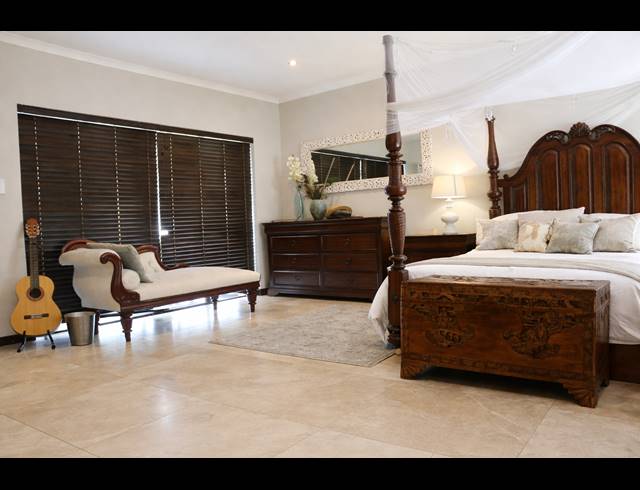 4 BEDROOM HOUSE FOR SALE IN FLAMINGO VLEI